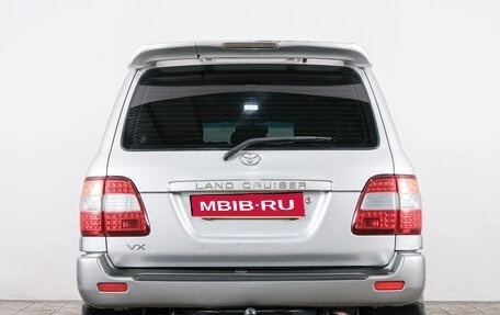 Toyota Land Cruiser 100 рестайлинг 2, 2007 год, 2 199 000 рублей, 5 фотография