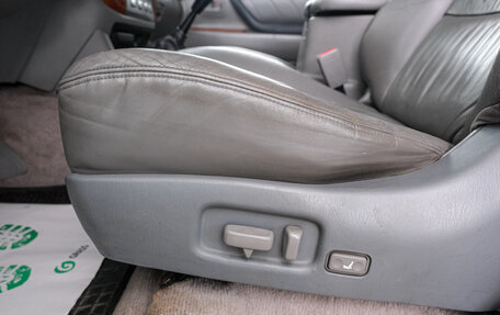 Toyota Land Cruiser 100 рестайлинг 2, 2007 год, 2 199 000 рублей, 20 фотография