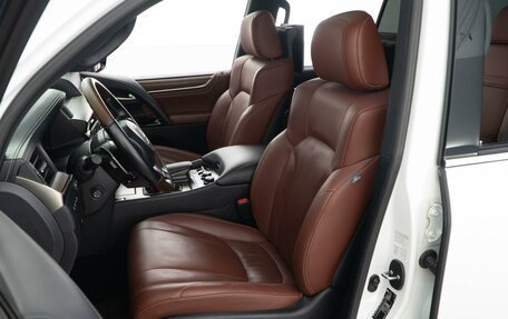 Lexus LX III, 2017 год, 8 925 700 рублей, 10 фотография