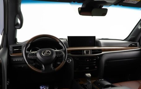 Lexus LX III, 2017 год, 8 925 700 рублей, 6 фотография