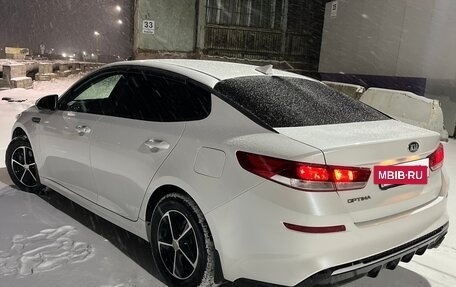 KIA Optima IV, 2018 год, 2 100 000 рублей, 3 фотография