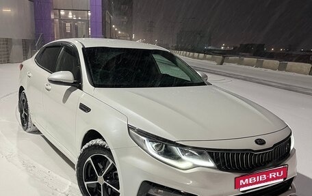 KIA Optima IV, 2018 год, 2 100 000 рублей, 2 фотография