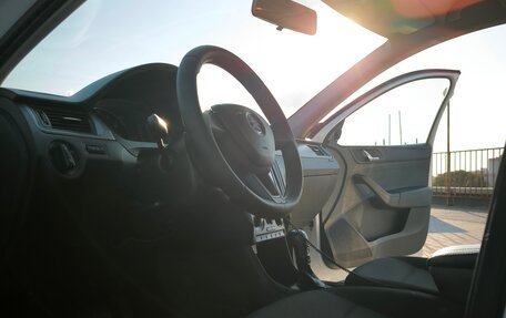 Skoda Rapid I, 2016 год, 1 050 000 рублей, 12 фотография