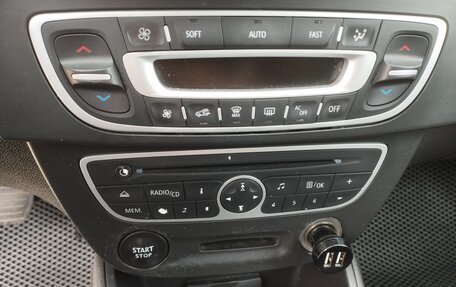 Renault Fluence I, 2012 год, 630 000 рублей, 8 фотография