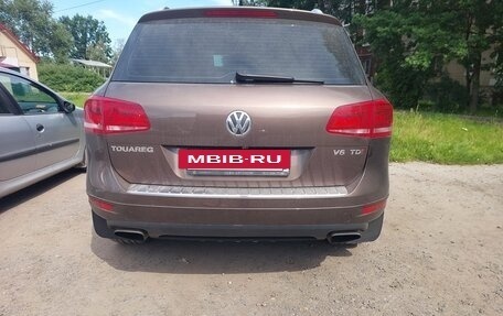 Volkswagen Touareg III, 2011 год, 2 200 000 рублей, 3 фотография