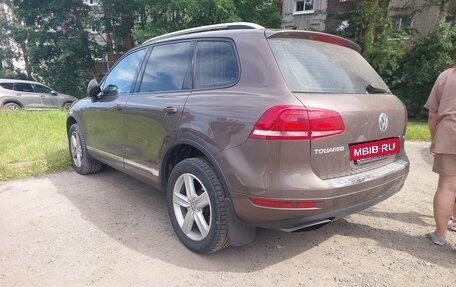 Volkswagen Touareg III, 2011 год, 2 200 000 рублей, 4 фотография