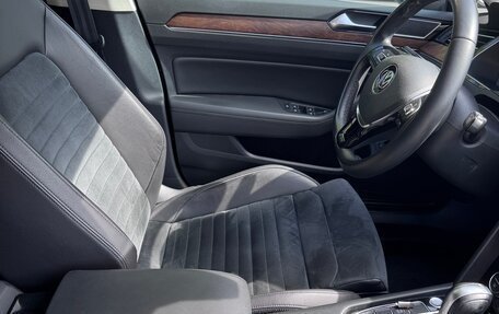 Volkswagen Passat B8 рестайлинг, 2018 год, 2 600 000 рублей, 12 фотография