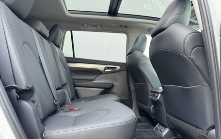 Toyota Highlander, 2025 год, 5 249 000 рублей, 17 фотография