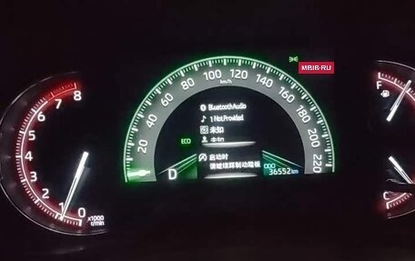 Toyota RAV4, 2022 год, 2 700 000 рублей, 8 фотография