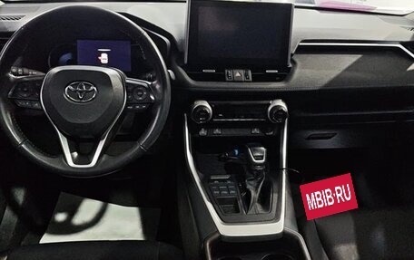 Toyota RAV4, 2022 год, 2 700 000 рублей, 9 фотография