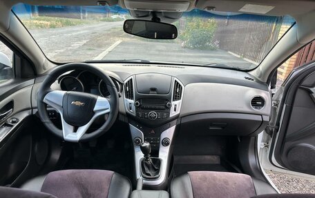 Chevrolet Cruze II, 2013 год, 750 000 рублей, 12 фотография