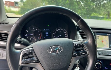 Hyundai Solaris II рестайлинг, 2017 год, 1 290 000 рублей, 11 фотография