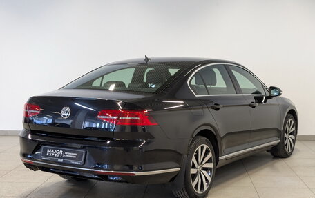 Volkswagen Passat B8 рестайлинг, 2019 год, 2 900 000 рублей, 5 фотография
