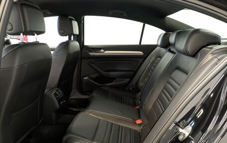 Volkswagen Passat B8 рестайлинг, 2019 год, 2 900 000 рублей, 12 фотография
