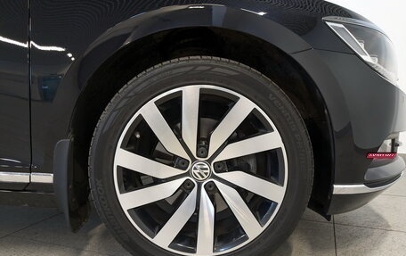Volkswagen Passat B8 рестайлинг, 2019 год, 2 900 000 рублей, 18 фотография