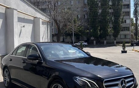 Mercedes-Benz E-Класс, 2020 год, 3 750 000 рублей, 1 фотография