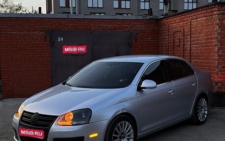Volkswagen Jetta VI, 2005 год, 710 000 рублей, 1 фотография