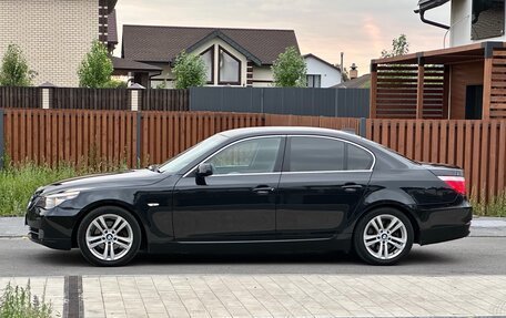 BMW 5 серия, 2009 год, 1 050 000 рублей, 2 фотография