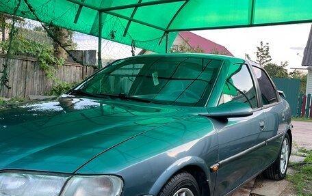 Opel Vectra B рестайлинг, 1998 год, 325 000 рублей, 2 фотография