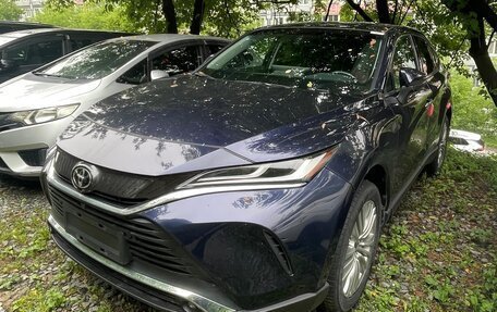 Toyota Harrier, 2022 год, 3 290 000 рублей, 3 фотография