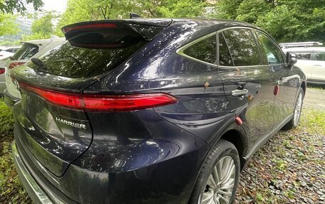Toyota Harrier, 2022 год, 3 290 000 рублей, 6 фотография