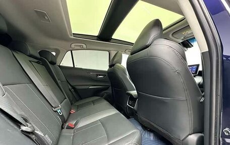 Toyota Harrier, 2022 год, 3 290 000 рублей, 23 фотография