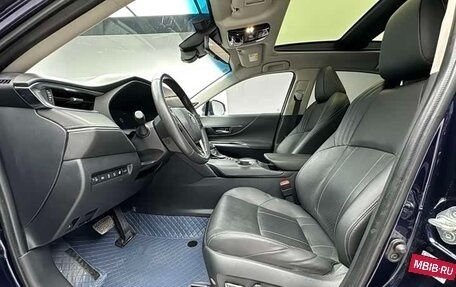 Toyota Harrier, 2022 год, 3 290 000 рублей, 22 фотография