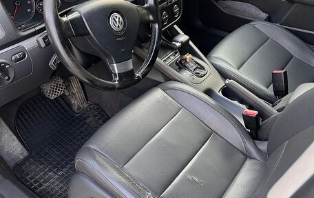Volkswagen Jetta VI, 2005 год, 710 000 рублей, 7 фотография