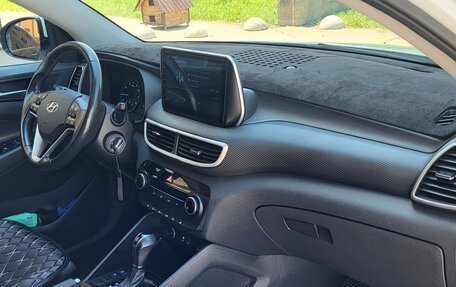 Hyundai Tucson III, 2019 год, 2 330 000 рублей, 13 фотография