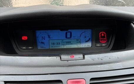 Citroen C4 Picasso II рестайлинг, 2007 год, 480 000 рублей, 15 фотография