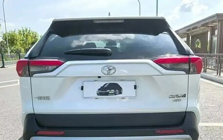 Toyota RAV4, 2022 год, 2 888 523 рублей, 4 фотография