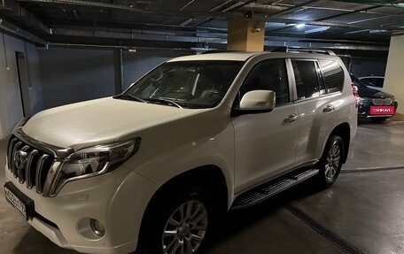 Toyota Land Cruiser Prado 150 рестайлинг 2, 2014 год, 3 700 000 рублей, 3 фотография