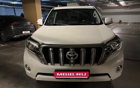 Toyota Land Cruiser Prado 150 рестайлинг 2, 2014 год, 3 700 000 рублей, 2 фотография