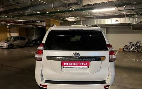 Toyota Land Cruiser Prado 150 рестайлинг 2, 2014 год, 3 700 000 рублей, 6 фотография