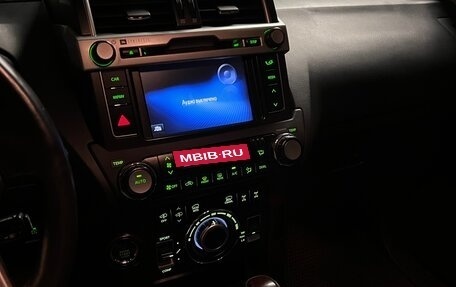 Toyota Land Cruiser Prado 150 рестайлинг 2, 2014 год, 3 700 000 рублей, 14 фотография