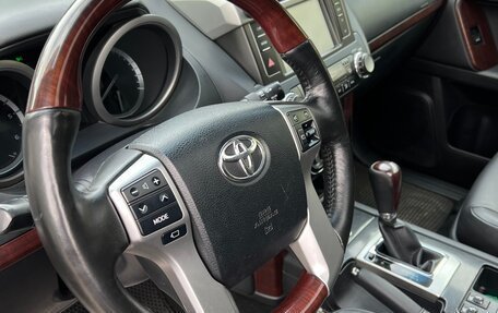 Toyota Land Cruiser Prado 150 рестайлинг 2, 2014 год, 3 700 000 рублей, 19 фотография