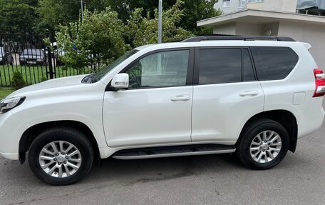 Toyota Land Cruiser Prado 150 рестайлинг 2, 2014 год, 3 700 000 рублей, 25 фотография