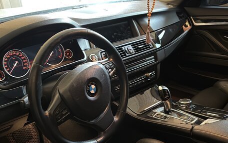 BMW 5 серия, 2016 год, 2 500 000 рублей, 3 фотография