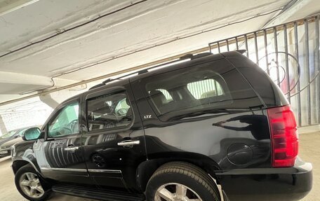 Chevrolet Tahoe III, 2012 год, 2 100 000 рублей, 2 фотография
