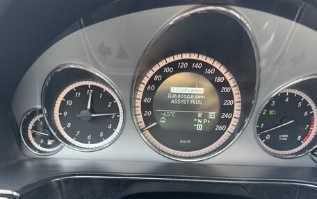 Mercedes-Benz E-Класс, 2011 год, 1 100 000 рублей, 6 фотография