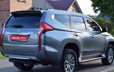Mitsubishi Pajero Sport III рестайлинг, 2018 год, 2 750 000 рублей, 5 фотография