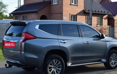 Mitsubishi Pajero Sport III рестайлинг, 2018 год, 2 750 000 рублей, 6 фотография