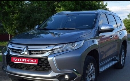 Mitsubishi Pajero Sport III рестайлинг, 2018 год, 2 750 000 рублей, 7 фотография