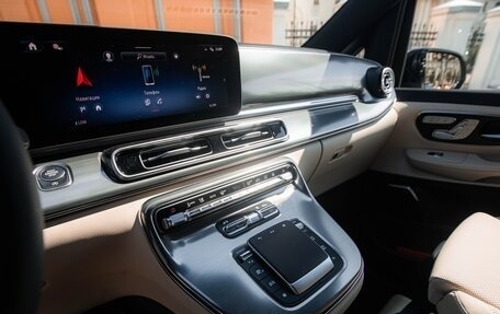 Mercedes-Benz V-Класс, 2025 год, 14 800 000 рублей, 23 фотография