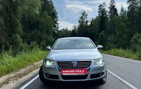 Volkswagen Passat B6, 2008 год, 820 000 рублей, 2 фотография