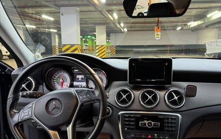 Mercedes-Benz GLA, 2015 год, 1 950 000 рублей, 10 фотография