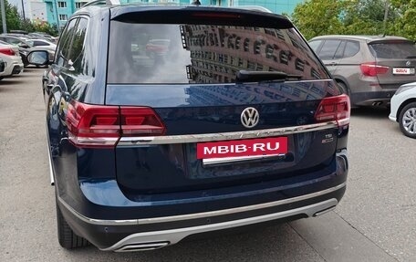 Volkswagen Teramont I, 2018 год, 2 950 000 рублей, 4 фотография