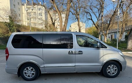 Hyundai Grand Starex Grand Starex I рестайлинг 2, 2007 год, 1 050 000 рублей, 4 фотография