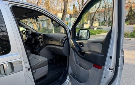 Hyundai Grand Starex Grand Starex I рестайлинг 2, 2007 год, 1 050 000 рублей, 6 фотография