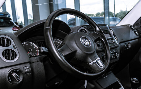 Volkswagen Tiguan I, 2011 год, 892 000 рублей, 10 фотография